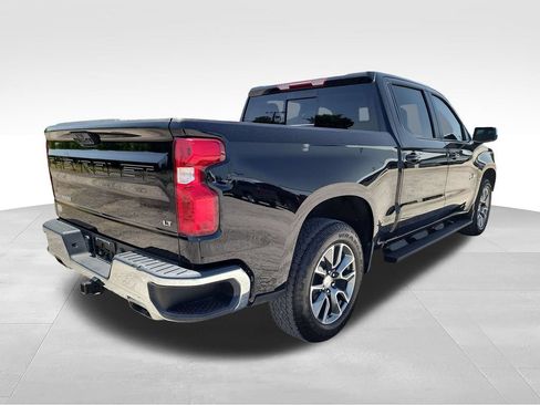 Used 2024 Chevrolet Silverado 1500 LT AWD/4WD image 9