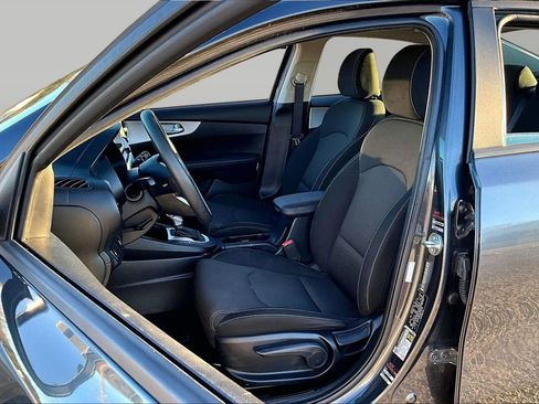 Certified 2024 Kia Forte LXS image 25
