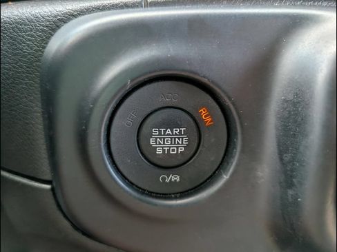 Used 2019 Jeep Wrangler Unlimited Rubicon AWD/4WD image 8