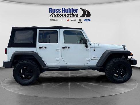 Used 2016 Jeep Wrangler Unlimited Sport w/ Quick Order Package 23S AWD/4WD image 8