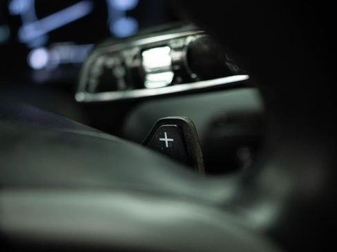Used 2022 Lincoln Corsair FWD w/ Premium Package image 25