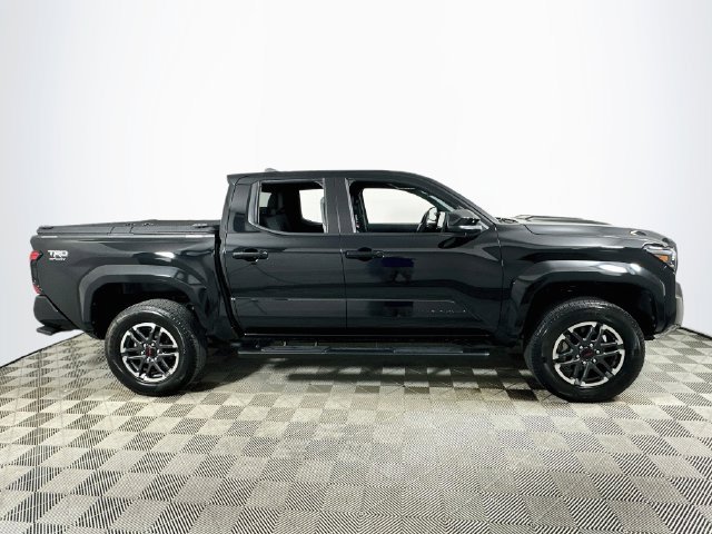 Used 2024 Toyota Tacoma TRD Sport AWD/4WD image 2