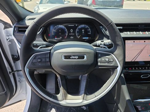 New 2026 Jeep Grand Cherokee L Limited AWD/4WD image 19