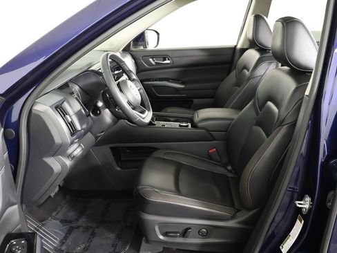 Used 2023 Nissan Pathfinder SL w/ SL Premium Package AWD/4WD image 34