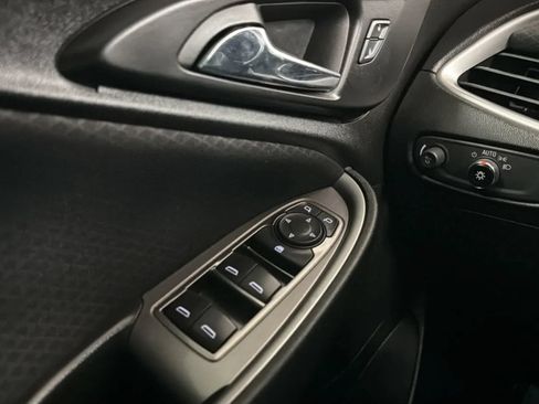 Used 2017 Chevrolet Malibu LS w/ LPO, Convenience Package 2 FWD image 15