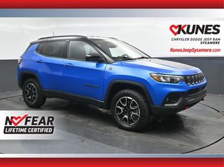 Used 2025 Jeep Compass Trailhawk AWD/4WD video 1