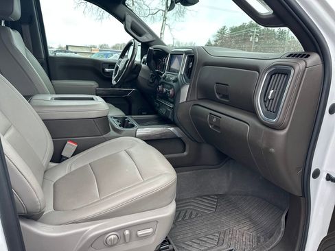 Used 2022 Chevrolet Silverado 1500 LTZ image 32