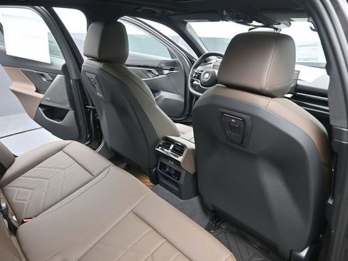 New 2026 BMW 530i image 25