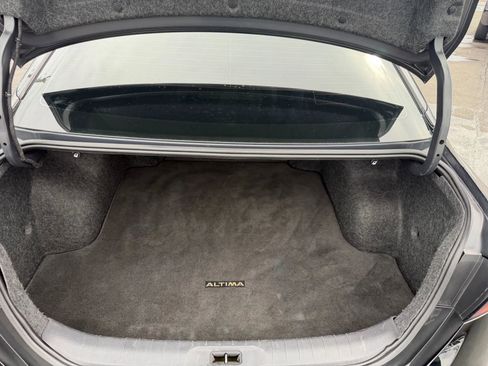 Used 2019 Nissan Altima 2.5 S FWD image 33