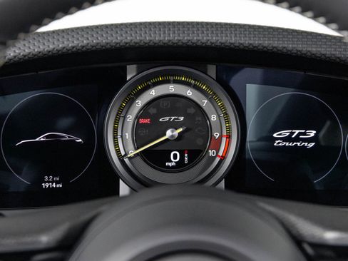 Used 2024 Porsche 911 GT3 image 18