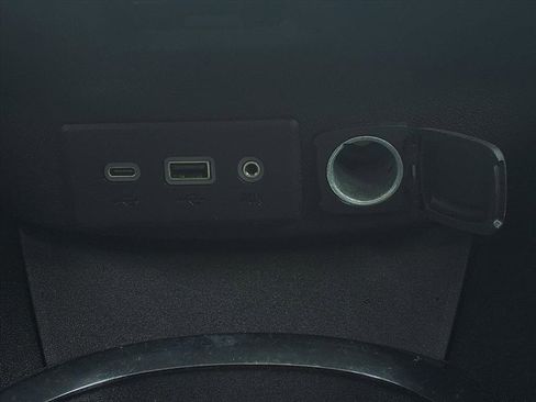 Used 2022 Chevrolet Malibu LT image 7