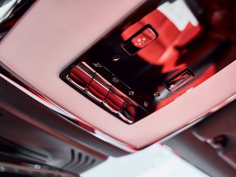 Used 2022 Rolls-Royce Ghost w/ Ghost Package image 85