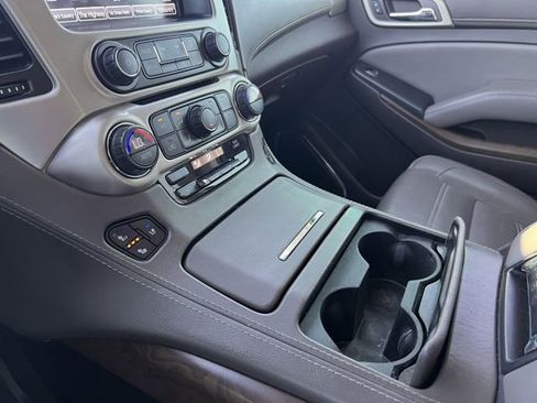 Used 2019 GMC Yukon XL Denali w/ Open Road Package image 19