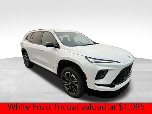 Certified 2025 Buick Enclave Sport Touring w/ Power Package AWD/4WD image 7