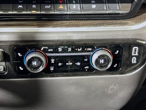 New 2026 Chevrolet Silverado 1500 RST w/ RST Select Package AWD/4WD image 10