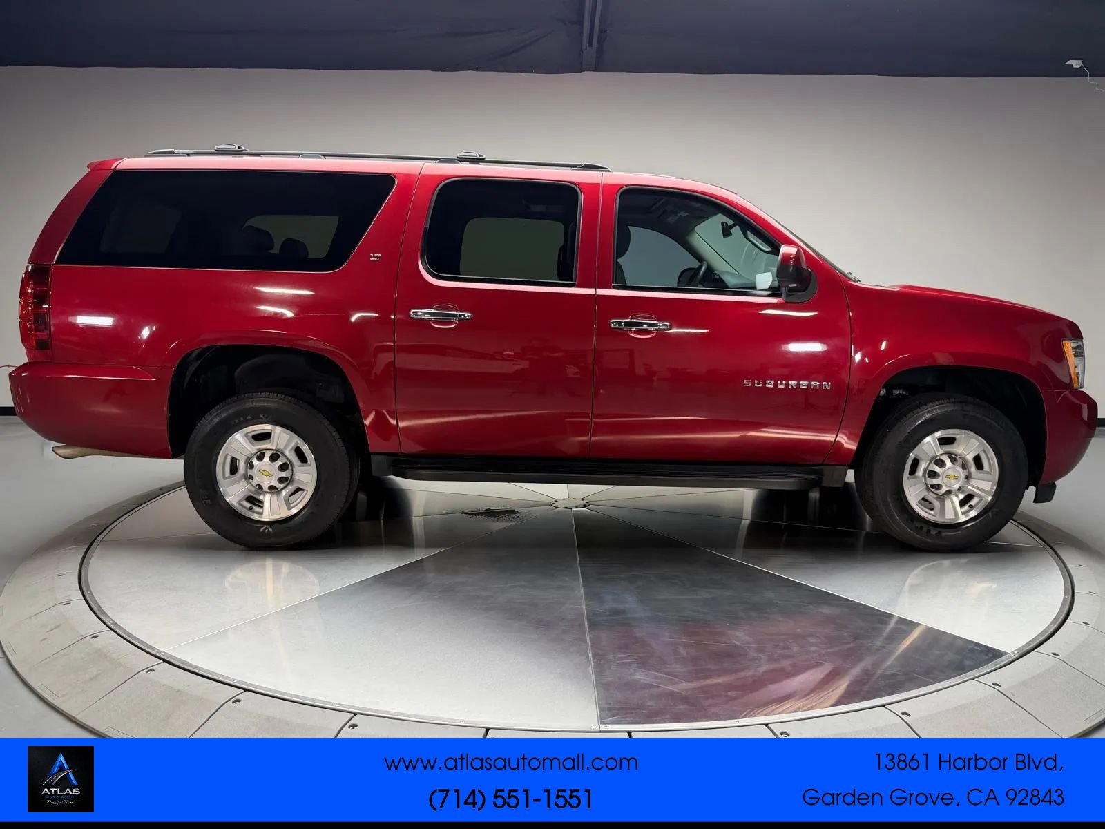 Used 2012 Chevrolet Suburban 2500 LT AWD/4WD image 6