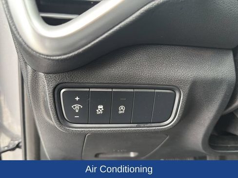 Used 2023 Kia Soul LX w/ Option Group 015 FWD image 13