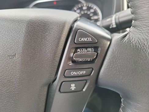 Used 2023 Nissan Frontier SV w/ SV Convenience Package image 15