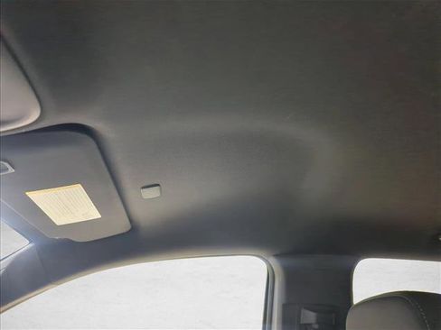 Used 2024 Chevrolet Colorado LT w/ LT Convenience Package image 13