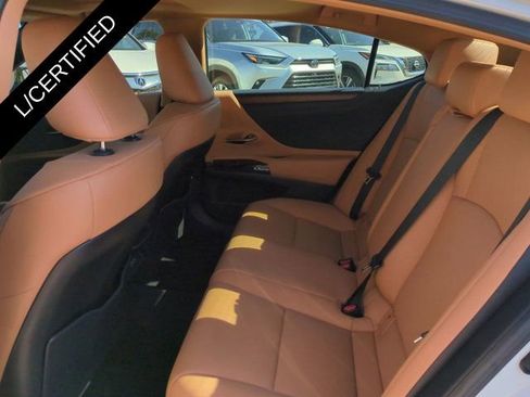 Certified 2023 Lexus ES 350 w/ Premium Package image 13