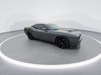 Used 2017 Dodge Challenger SRT Hellcat RWD video 2