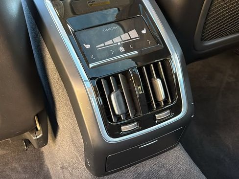 Certified 2023 Volvo S90 B6 Plus AWD/4WD image 9
