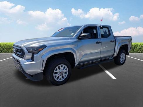 Certified 2025 Toyota Tacoma SR image 8