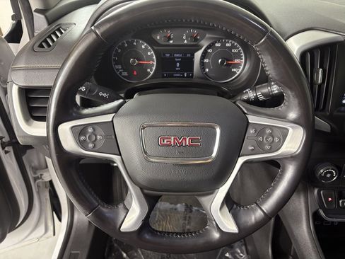 Used 2018 GMC Terrain SLE image 18