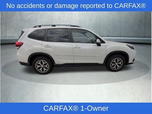 Used 2023 Subaru Forester Premium AWD/4WD image 2