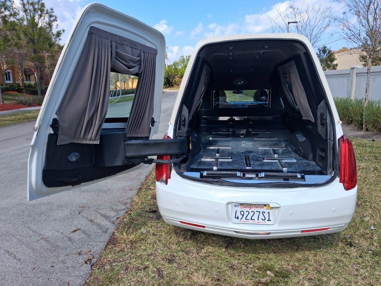 Used 2014 Cadillac XTS Hearse FWD image 14