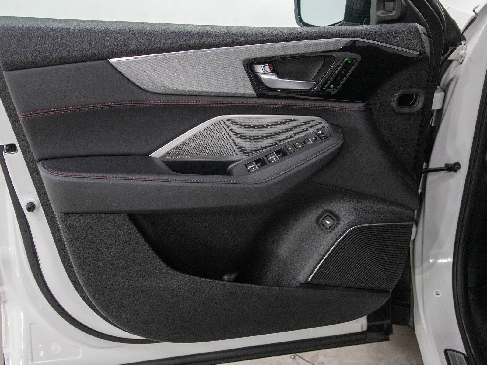 Used 2023 Acura MDX A-Spec AWD/4WD image 21