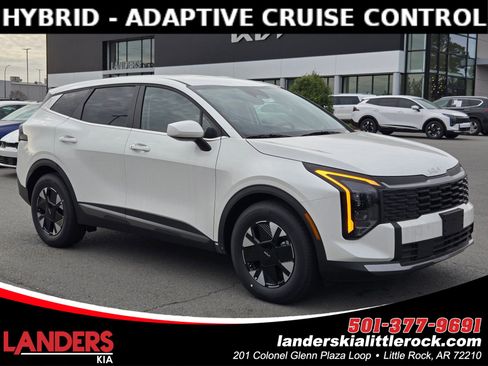 New 2026 Kia Sportage LX image 1