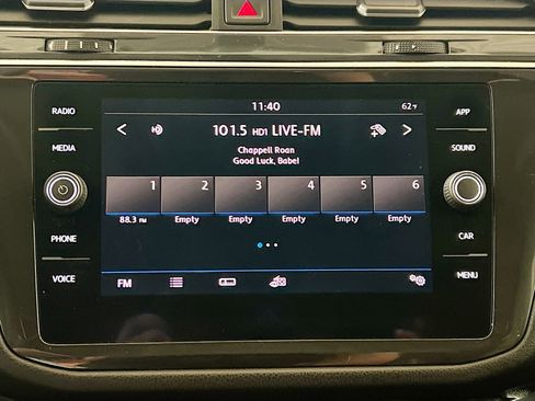 Used 2019 Volkswagen Tiguan SE FWD image 9