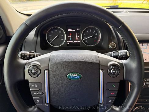 Used 2014 Land Rover LR2 AWD/4WD image 40
