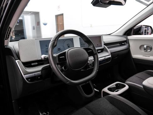 Used 2024 Hyundai Ioniq 5 SEL RWD image 3