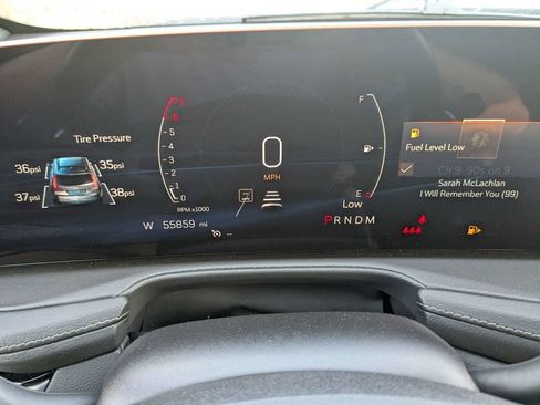 Used 2024 Cadillac XT4 Premium Luxury FWD image 31