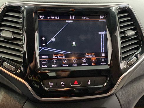 Used 2019 Jeep Cherokee Limited w/ Technology Group AWD/4WD image 14