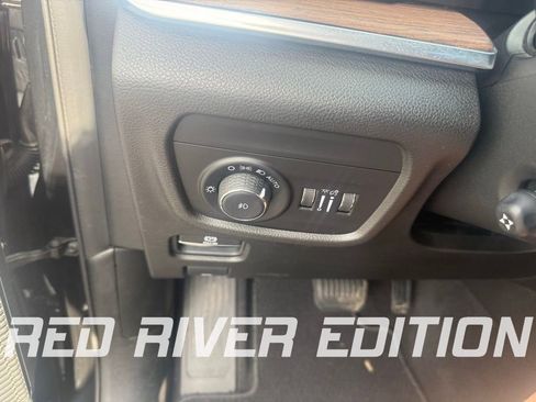 Used 2021 Jeep Grand Cherokee L Summit w/ Advanced Protech Group IV image 16