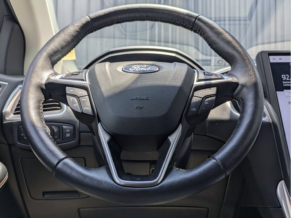 Used 2024 Ford Edge Titanium AWD/4WD image 21