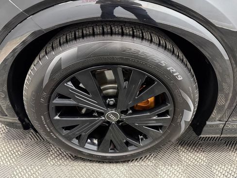 Used 2023 Audi Q4 e-tron Premium Plus RWD image 21