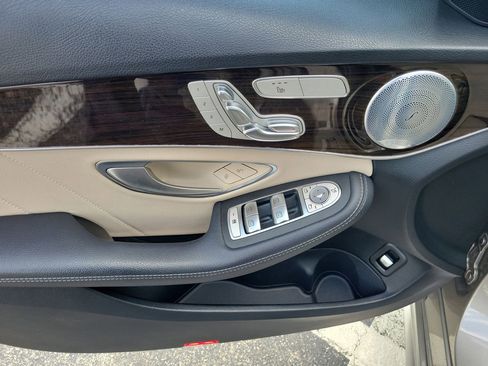 Used 2020 Mercedes-Benz C 300 Sedan image 19