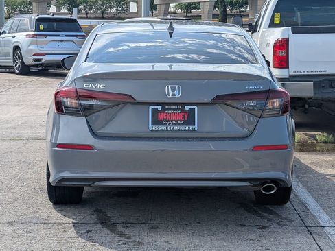 Used 2025 Honda Civic Sport image 5