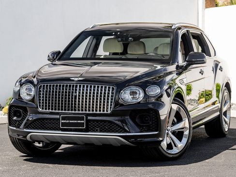 Used 2023 Bentley Bentayga Extended Wheelbase AWD/4WD image 7