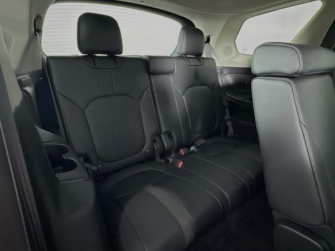 Certified 2023 Honda Pilot Touring image 29
