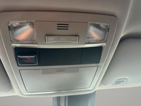 Used 2020 Toyota Tacoma SR5 image 40