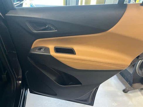 Used 2020 Chevrolet Equinox Premier image 39