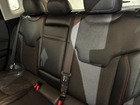 Used 2019 Jeep Compass Trailhawk AWD/4WD image 9