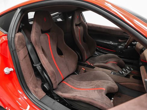 Certified 2020 Ferrari 488 Pista Coupe image 25