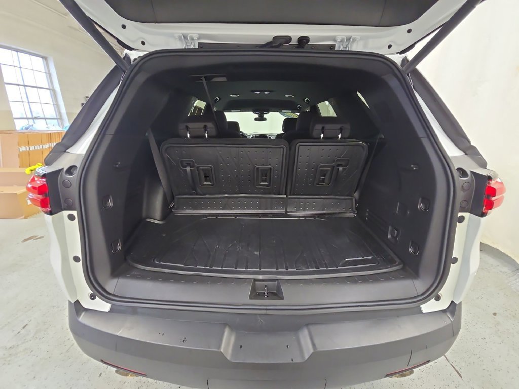 Certified 2024 Chevrolet Traverse LT FWD image 34