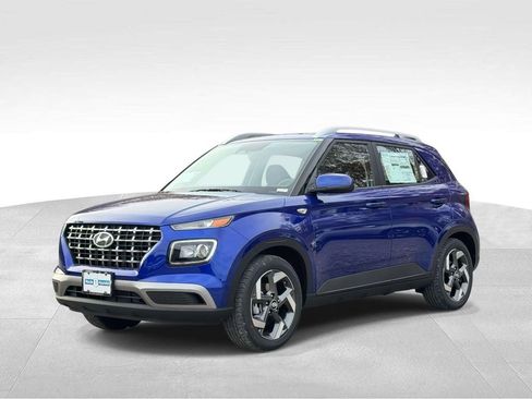 New 2026 Hyundai Venue SEL image 2